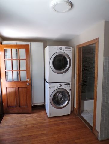 4 Parker St 1, Everett, MA 02149