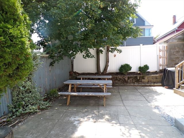 4 Parker St 1, Everett, MA 02149
