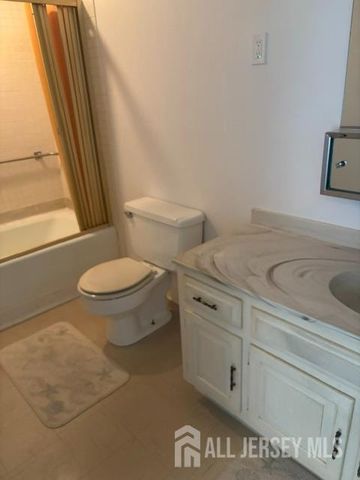 140 Plymouth Lane A, Monroe, NJ 08831