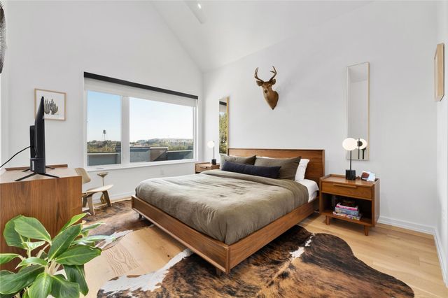 410 W Alpine RD 10, Austin, TX 78704