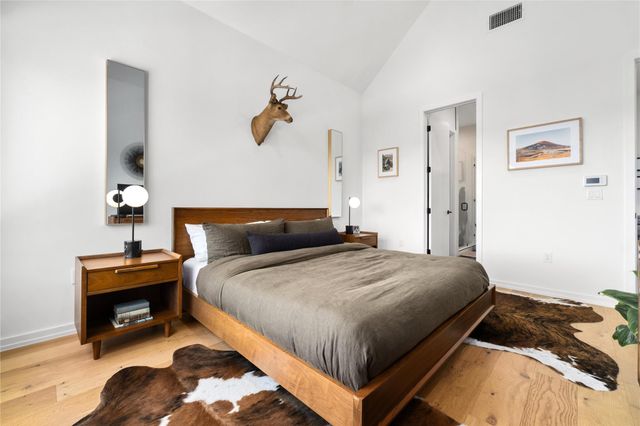 410 W Alpine RD 10, Austin, TX 78704