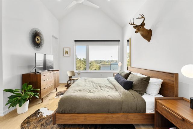 410 W Alpine RD 10, Austin, TX 78704