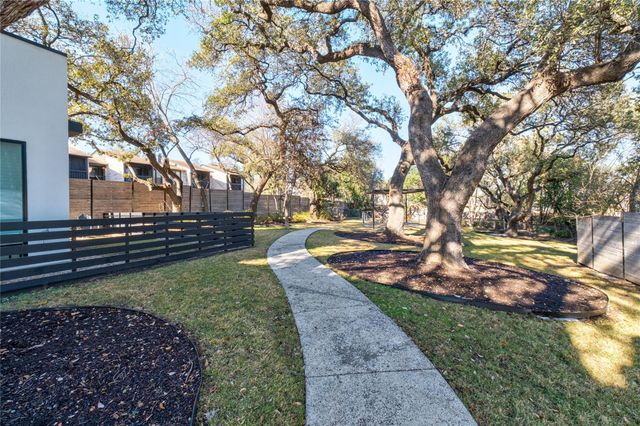 410 W Alpine RD 10, Austin, TX 78704