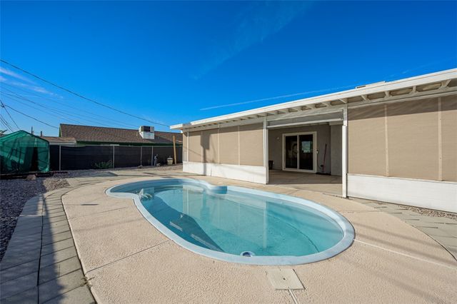 1832 Coral Isle Drive, Bullhead City, AZ 86442