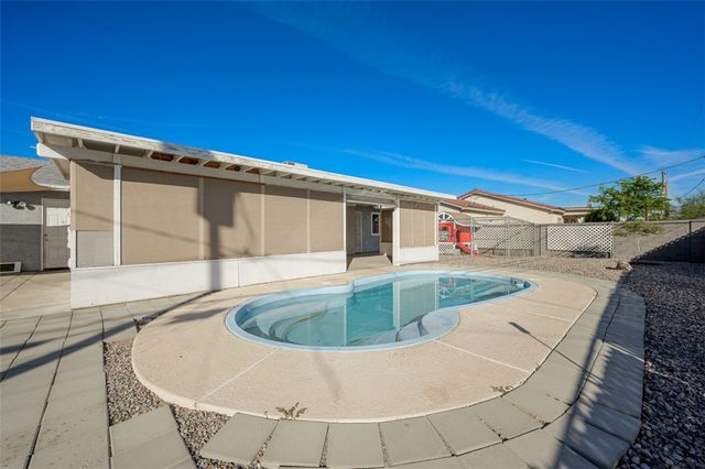 1832 Coral Isle Drive, Bullhead City, AZ 86442