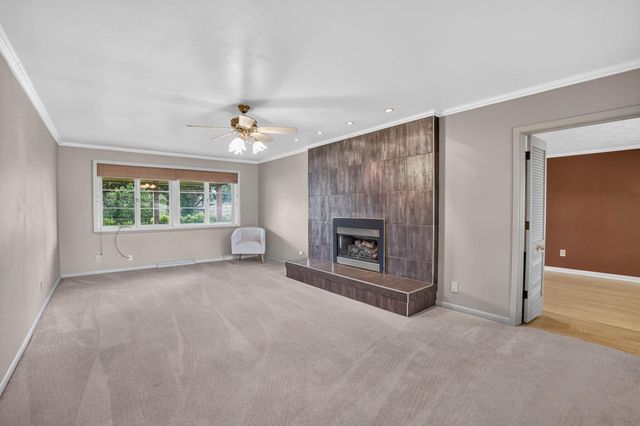 526 Glencoe Avenue, Waterloo, IA 50701