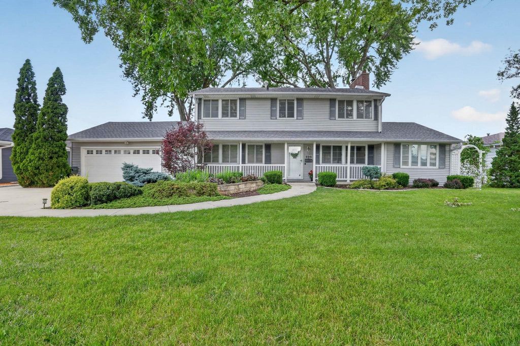 526 Glencoe Avenue, Waterloo, IA 50701