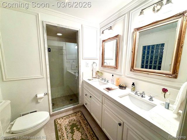 275 Barden Road, Bloomfield Hills, MI 48304