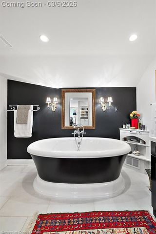 275 Barden Road, Bloomfield Hills, MI 48304