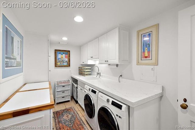 275 Barden Road, Bloomfield Hills, MI 48304