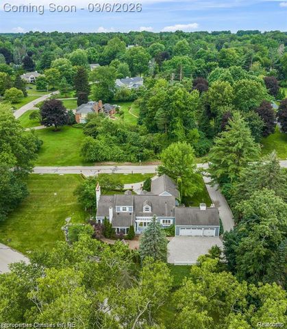 275 Barden Road, Bloomfield Hills, MI 48304