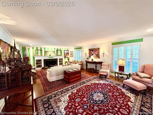 275 Barden Road, Bloomfield Hills, MI 48304