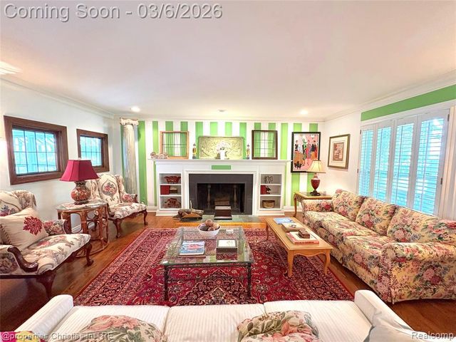 275 Barden Road, Bloomfield Hills, MI 48304