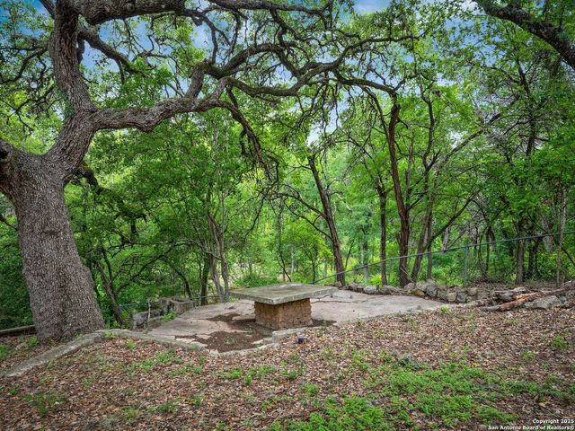 18111 Lake Shore, Helotes, TX 78023