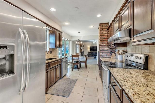 3613 Jim Robison Drive, Edmond, OK 73013