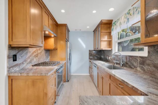 20539 Enadia Way, Winnetka, CA 91306