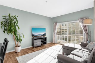 430 Willoughby Way W, Hopkins, MN 55305