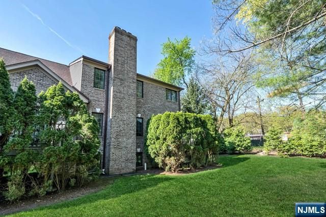 21 Sherbrooke, Saddle River, NJ 07458