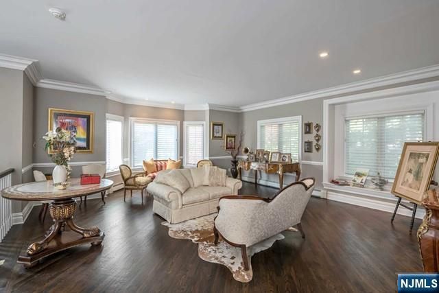 21 Sherbrooke, Saddle River, NJ 07458