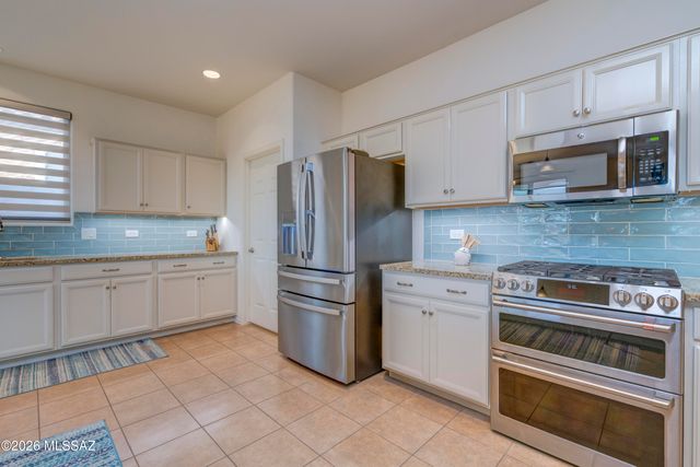 38676 S Running Roses Lane, Tucson, AZ 85739