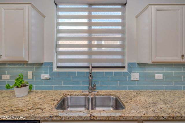 38676 S Running Roses Lane, Tucson, AZ 85739