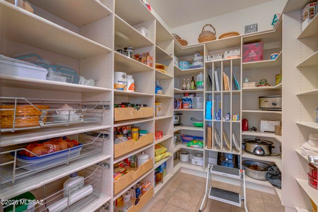 38676 S Running Roses Lane, Tucson, AZ 85739