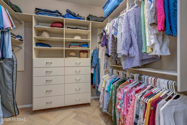 38676 S Running Roses Lane, Tucson, AZ 85739