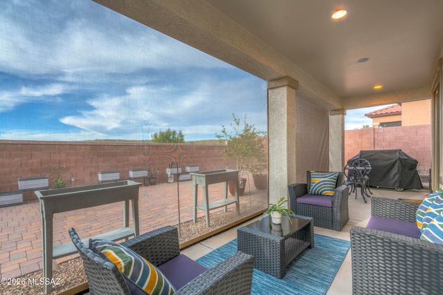 38676 S Running Roses Lane, Tucson, AZ 85739