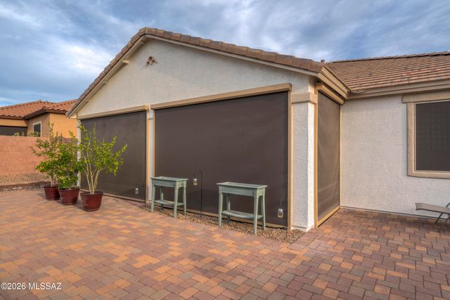 38676 S Running Roses Lane, Tucson, AZ 85739