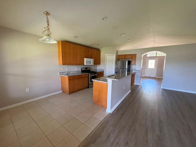 18014 ARBOR CREST DRIVE, Tampa, FL 33647
