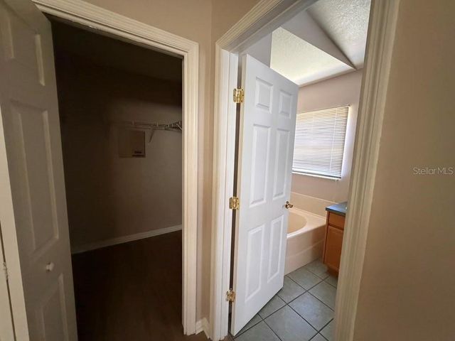 18014 ARBOR CREST DRIVE, Tampa, FL 33647