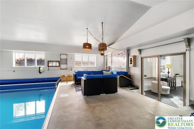 2230 Greenwood Road, Salisbury Twp, PA 18103