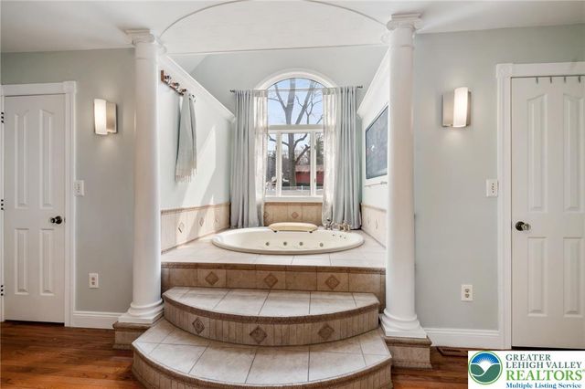 2230 Greenwood Road, Salisbury Twp, PA 18103