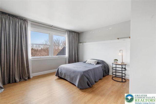 2230 Greenwood Road, Salisbury Twp, PA 18103