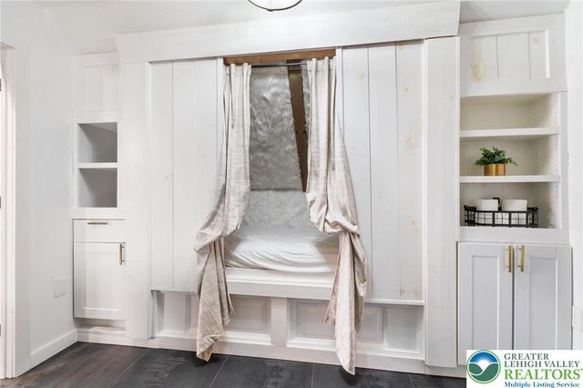 2230 Greenwood Road, Salisbury Twp, PA 18103