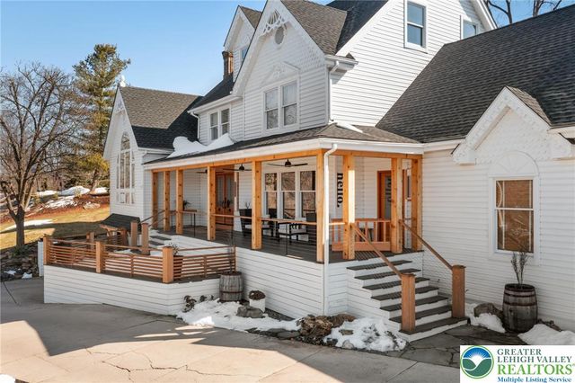 2230 Greenwood Road, Salisbury Twp, PA 18103