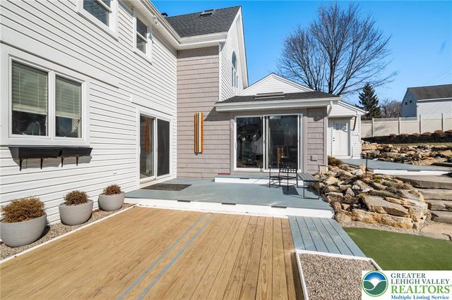 2230 Greenwood Road, Salisbury Twp, PA 18103