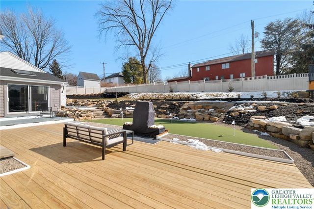 2230 Greenwood Road, Salisbury Twp, PA 18103