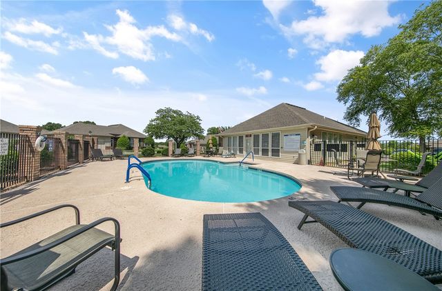 23 Parkridge Drive, Bella Vista, AR 72715