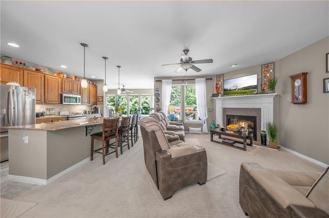 23 Parkridge Drive, Bella Vista, AR 72715