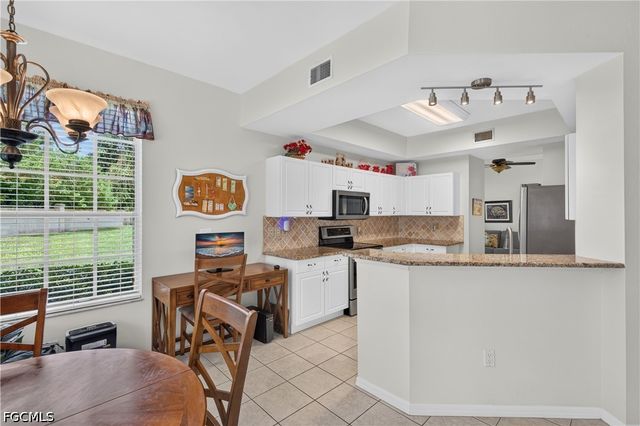 15159 Oxford CV 2502, Fort Myers, FL 33919