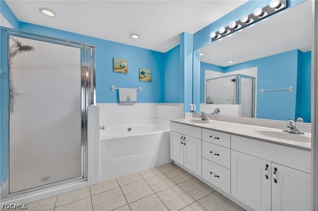 15159 Oxford CV 2502, Fort Myers, FL 33919