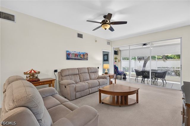 15159 Oxford CV 2502, Fort Myers, FL 33919