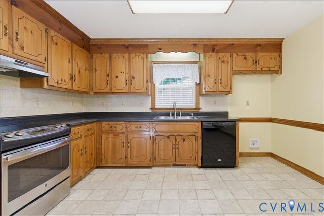 11311 Ludgate Pl, Chester, VA 23831