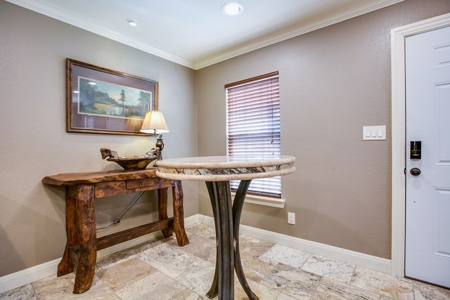 503 Driftwood Dr, Robert Lee, TX 76945