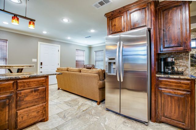 503 Driftwood Dr, Robert Lee, TX 76945