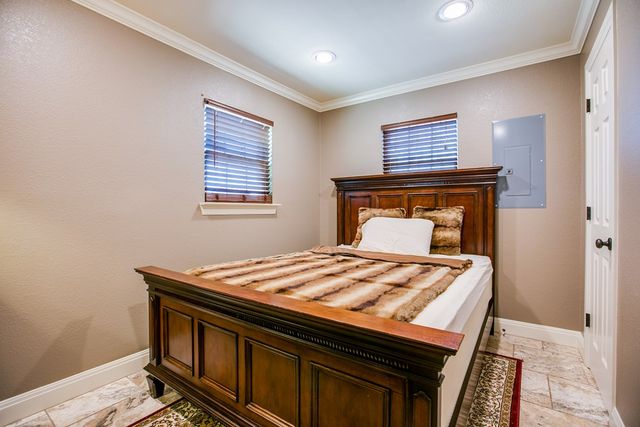 503 Driftwood Dr, Robert Lee, TX 76945