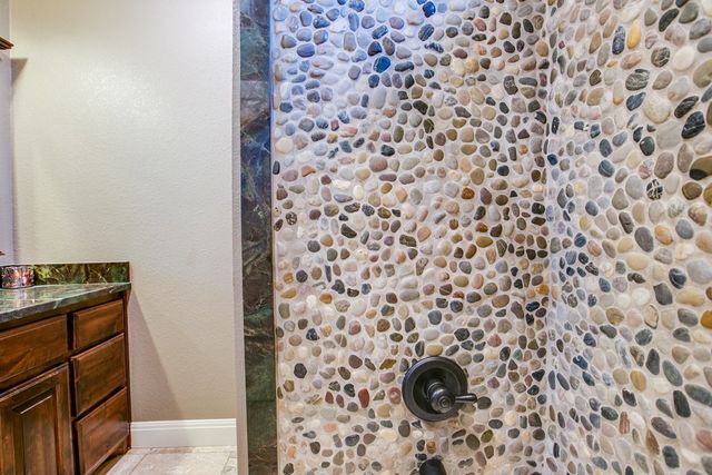 503 Driftwood Dr, Robert Lee, TX 76945