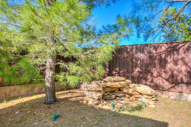 503 Driftwood Dr, Robert Lee, TX 76945