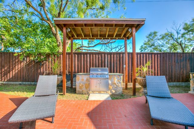 503 Driftwood Dr, Robert Lee, TX 76945